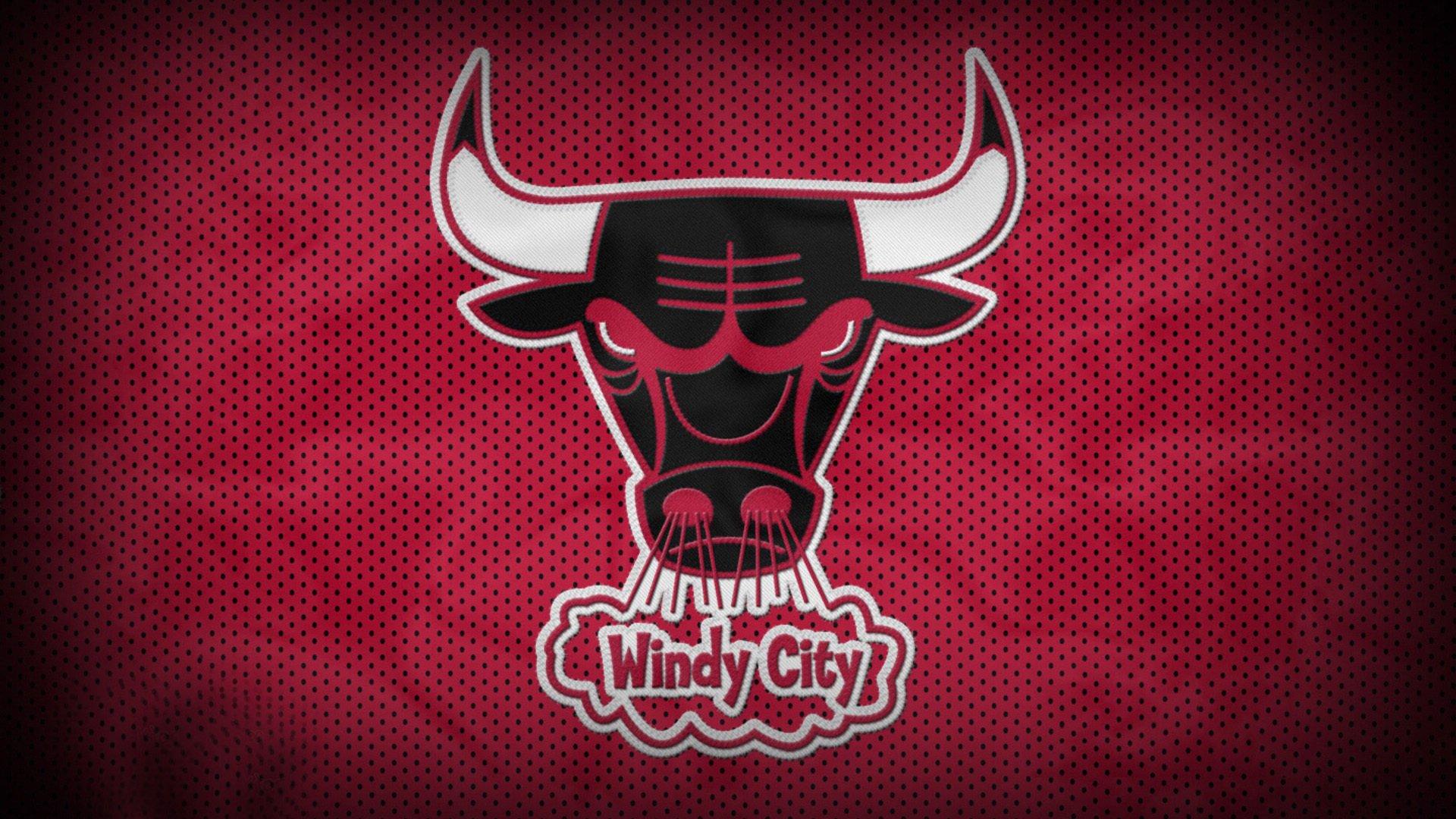 英超争冠白热化，曼城、阿森纳、利物浦三强鼎立，最后冲刺谁将问鼎？