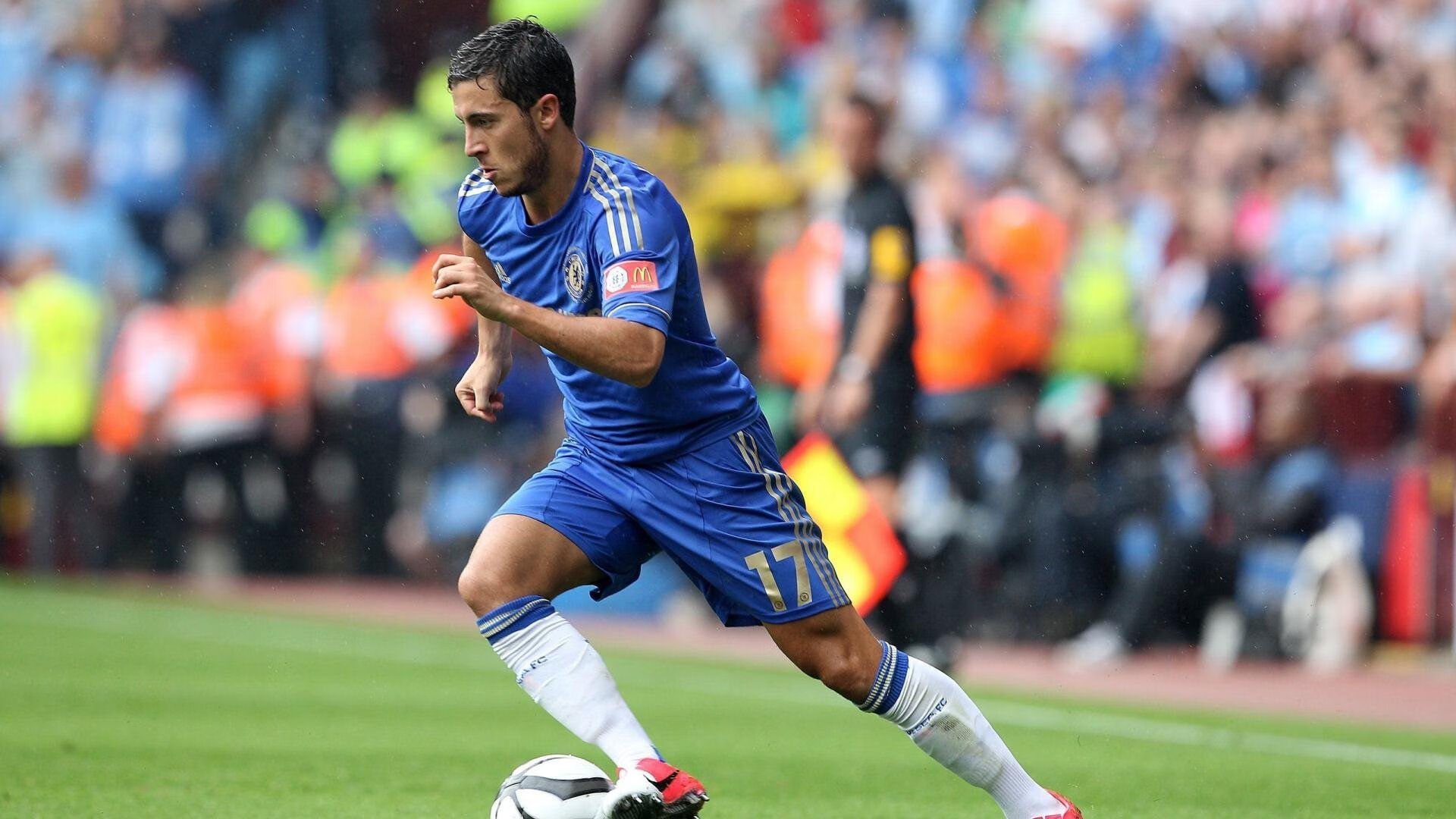 法国选手打破尘封15年游泳世界纪录，奥运资格赛惊艳全球