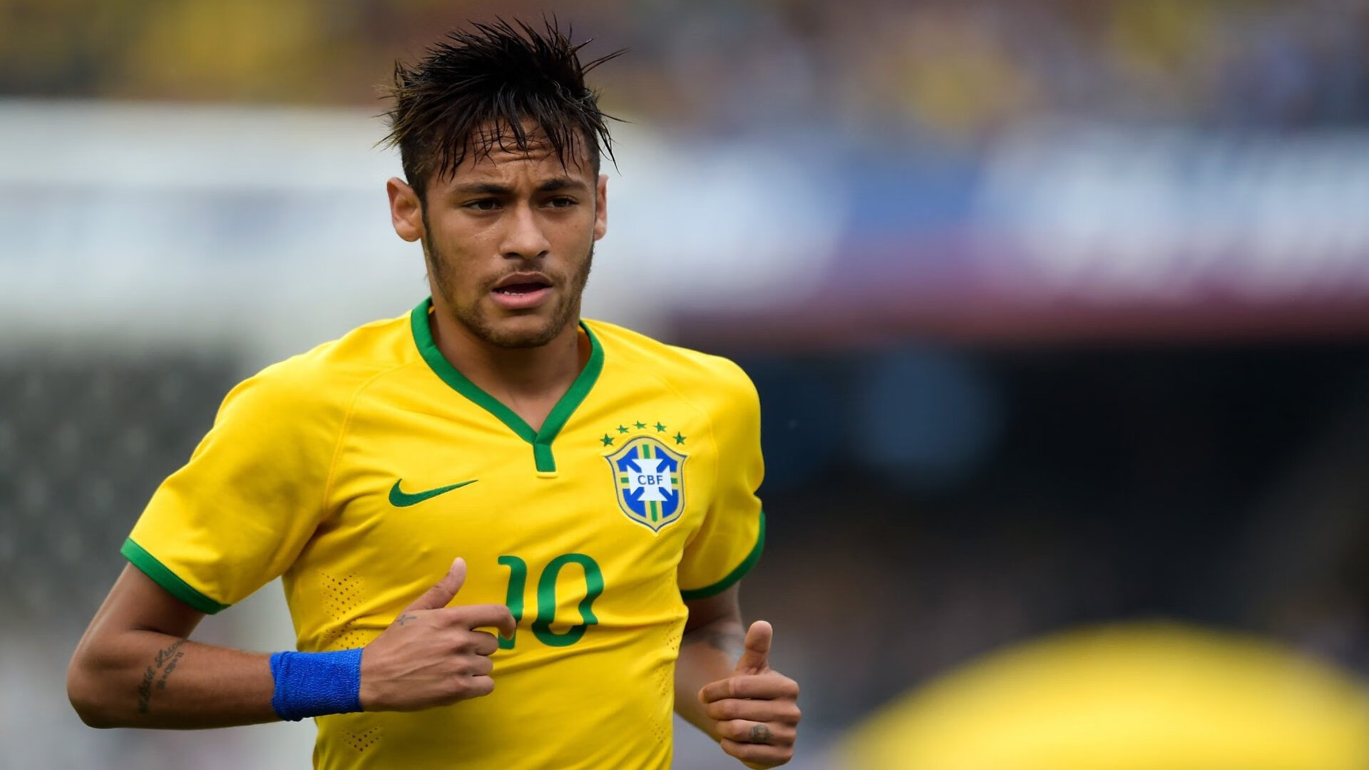 23岁新星打破尘封15年世界纪录，田径史上再添传奇